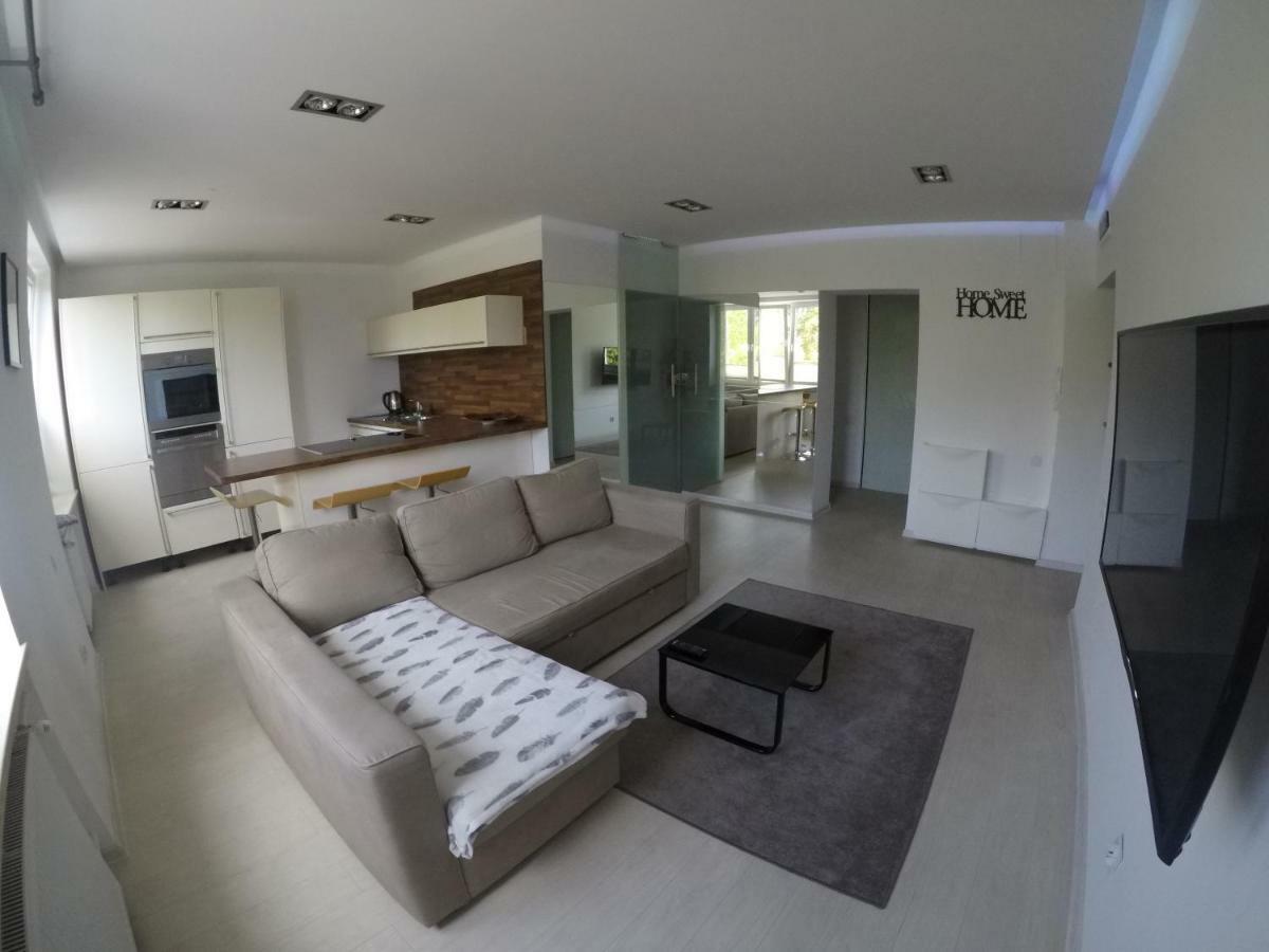 Nowoczesny Apartament III Al. Nmp 琴斯托霍瓦 外观 照片